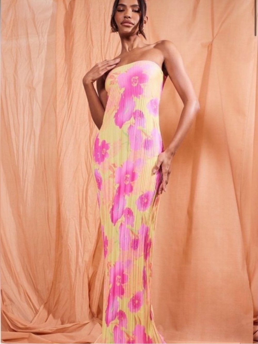 PrettyLittleThing Multi Floral Print Plissé Bandeau Cowl Back Maxi Dress  0 NWT